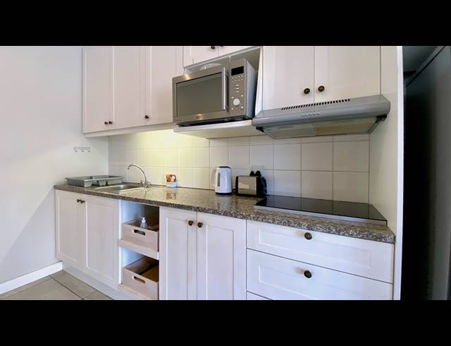 2 BEDROOM APARTMENT FOR SALE IN ELANDS BAY